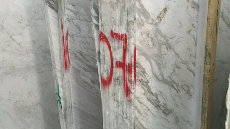 目前，市场上石材幕墙的价格大致在每平方米几百元到几千元不等。具体价格如下：