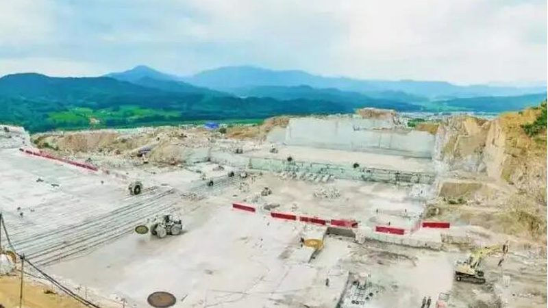 芝麻灰花岗岩路缘石：规格背后的工艺与选择**
